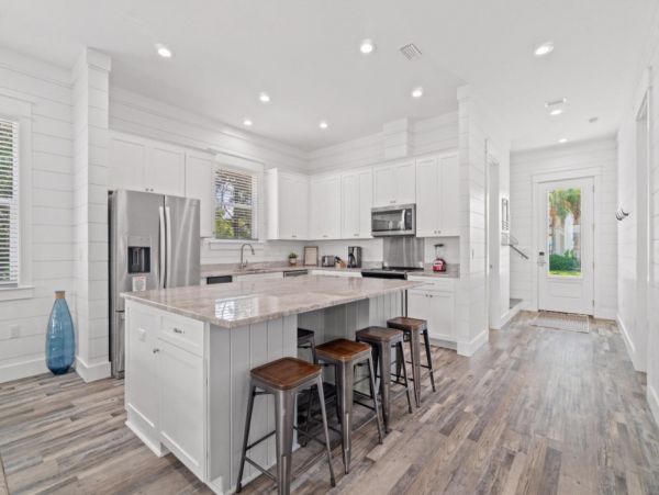 Seven Bedroom Tropical Home with Pool & Spa in Destin