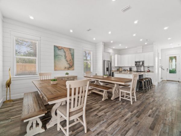 Seven Bedroom Tropical Home with Pool & Spa in Destin