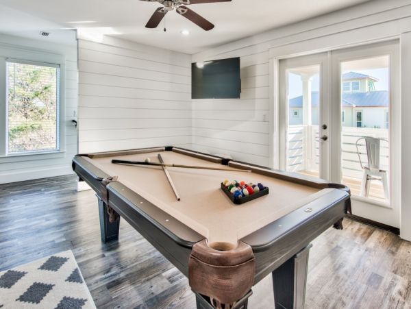 Seven Bedroom Tropical Home with Pool & Spa in Destin