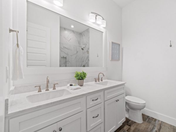 Seven Bedroom Tropical Home with Pool & Spa in Destin