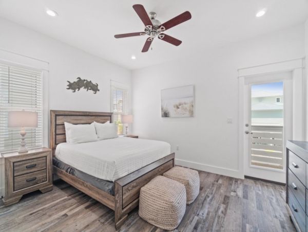Seven Bedroom Tropical Home with Pool & Spa in Destin