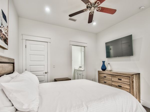 Seven Bedroom Tropical Home with Pool & Spa in Destin