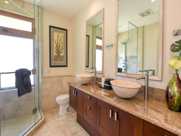 Kihei Vacation Condo Three Bedroom On Beach