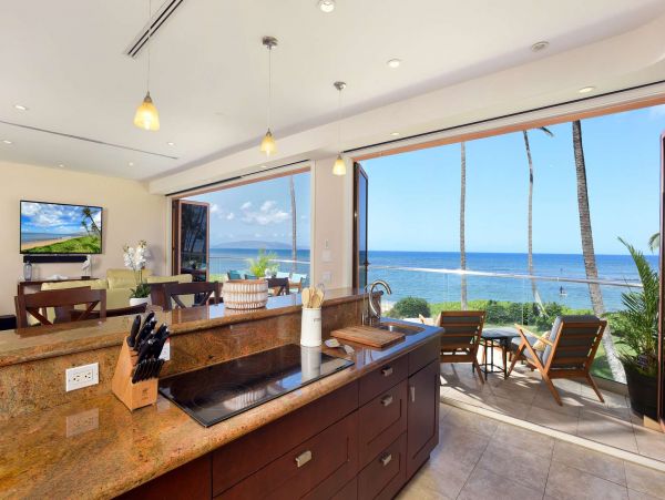 Kihei Vacation Condo Three Bedroom On Beach