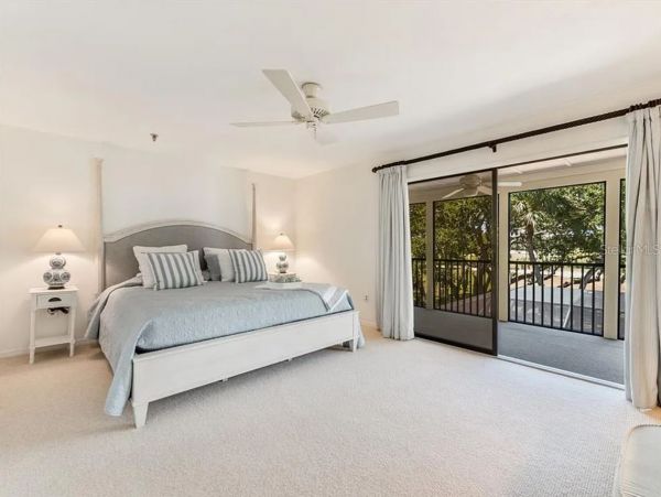 Charming 3 Bedroom Vacation Villa in Longboat Key Sleeps 6