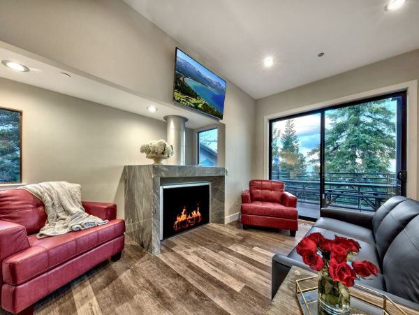 11 Bedroom Luxury Vacation Home with Great Views
