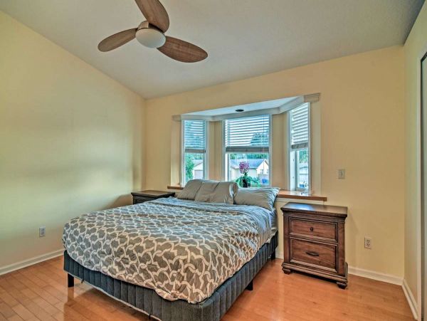 Largo Vacation Pool Home Five Bedroom