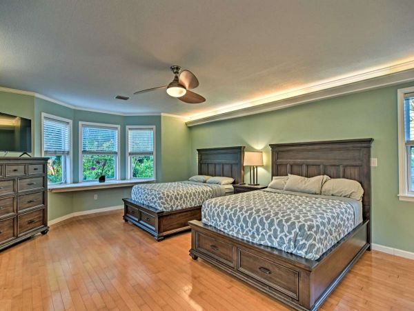 Largo Vacation Pool Home Five Bedroom