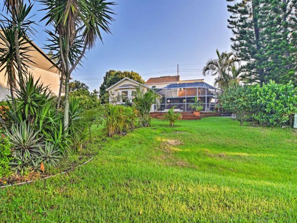 Largo Vacation Pool Home Five Bedroom