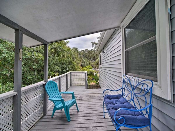 Indian Rocks Vacation Home Two Bedroom Walk to Beach