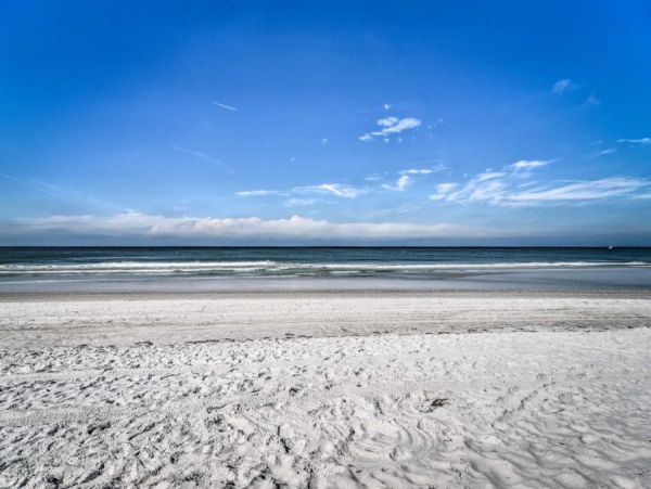 Indian Rocks Vacation Home Two Bedroom Walk to Beach