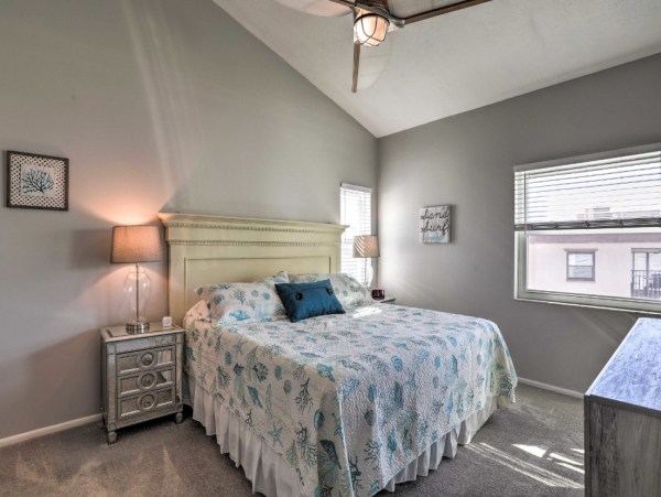 Great Duplex 2 Bedrooms plus Loft