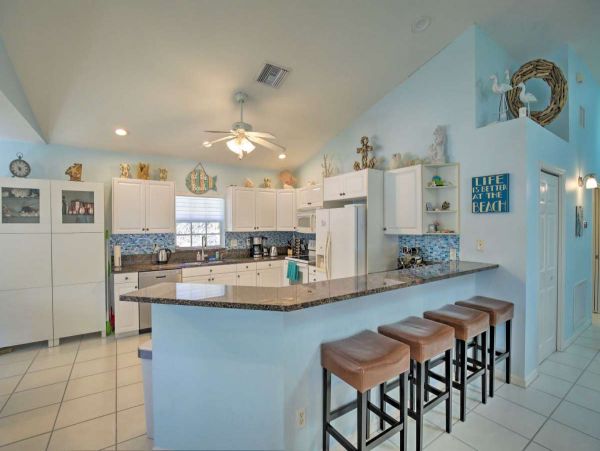 Indian Rocks Beach Home with 4 Bedroom & Private Pool