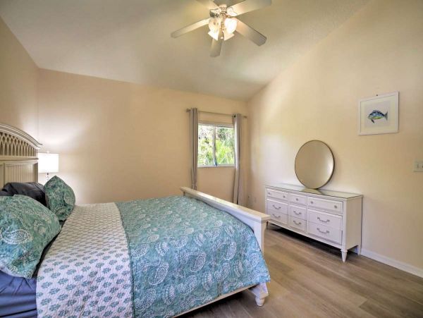 Indian Rocks Beach Home with 4 Bedroom & Private Pool