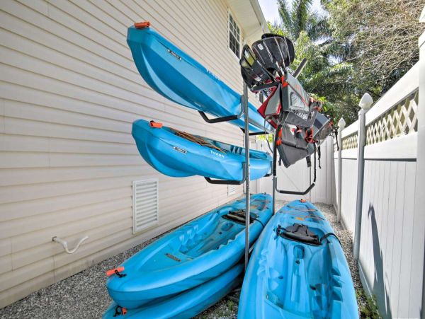 Indian Rocks Beach Home with 4 Bedroom & Private Pool