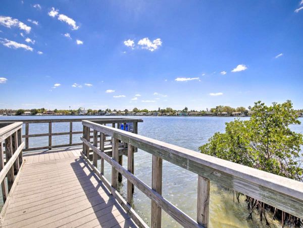 Indian Rocks Beach Home with 4 Bedroom & Private Pool