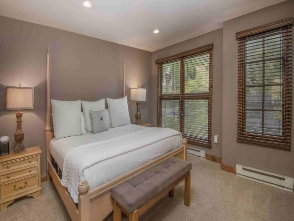 Charming 4 Bedroom Townhome in Beaver Creek