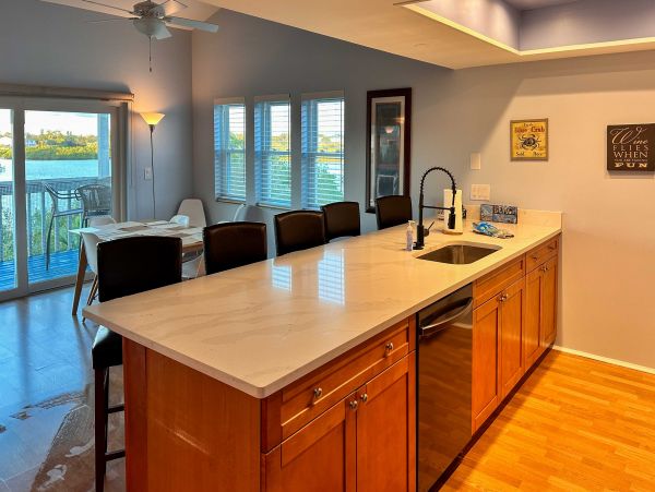Sunny Indian Shores Condo Close to Beach