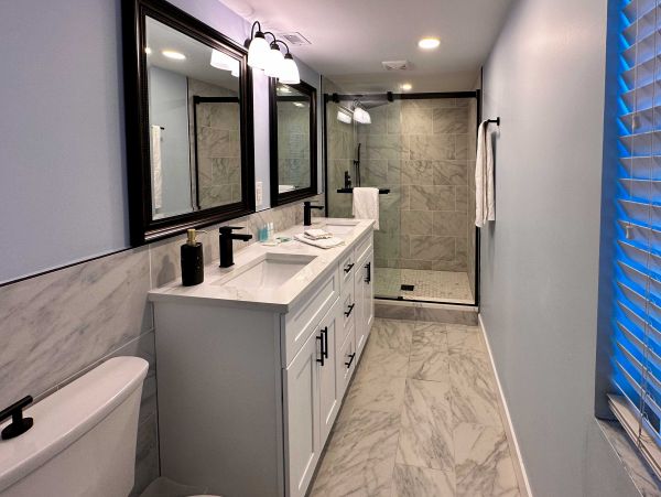 Sunny Indian Shores Condo Close to Beach