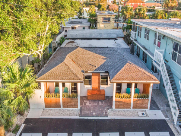 Two Bathroom, two bedroom Condo in Madeira Beach