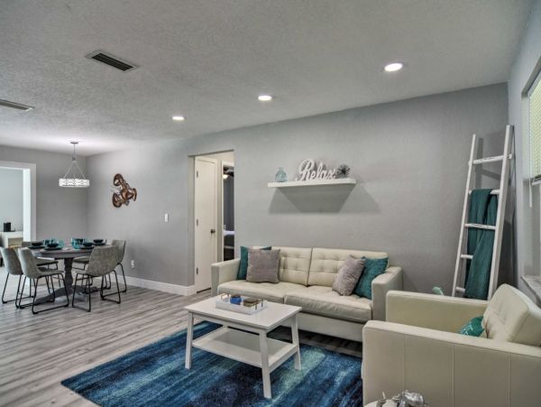 Largo Gorgeous Vacation Pool Home Sleeps 10 Guests