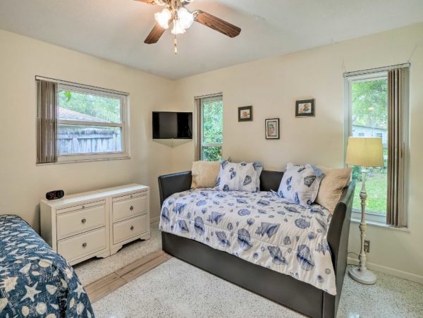 Three Bedroom Walk to Beach Vacation Rental in Largo