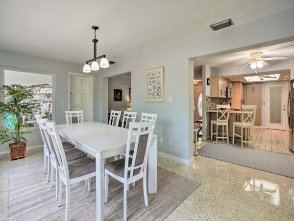 Three Bedroom Walk to Beach Vacation Rental in Largo