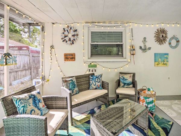 Three Bedroom Walk to Beach Vacation Rental in Largo