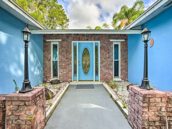 Three Bedroom Walk to Beach Vacation Rental in Largo