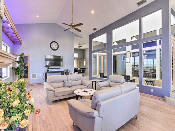 Indian Rocks 4,000 Sq ft of Luxury Living Space