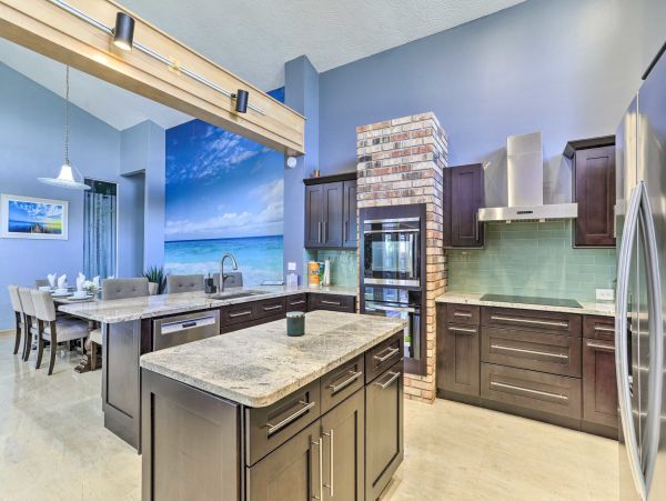 Indian Rocks 4,000 Sq ft of Luxury Living Space
