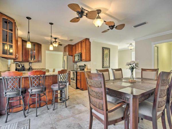 Seminole Vacation Home Three Bedroom