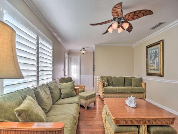 Seminole Vacation Home Three Bedroom