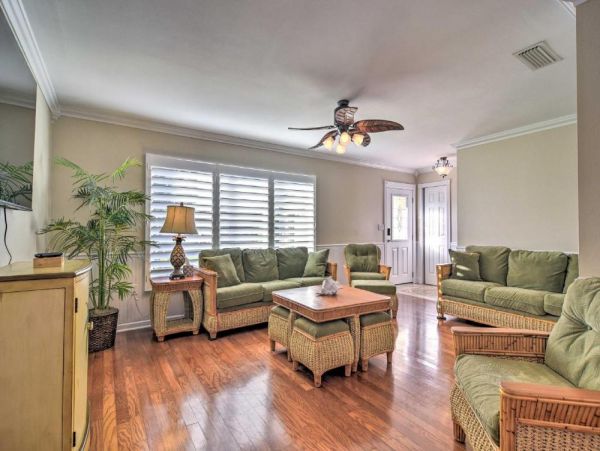 Seminole Vacation Home Three Bedroom