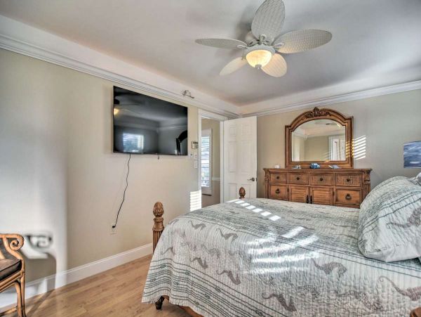 Seminole Vacation Home Three Bedroom