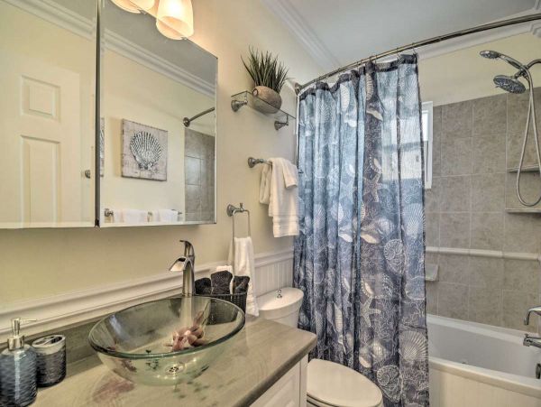 Seminole Vacation Home Three Bedroom