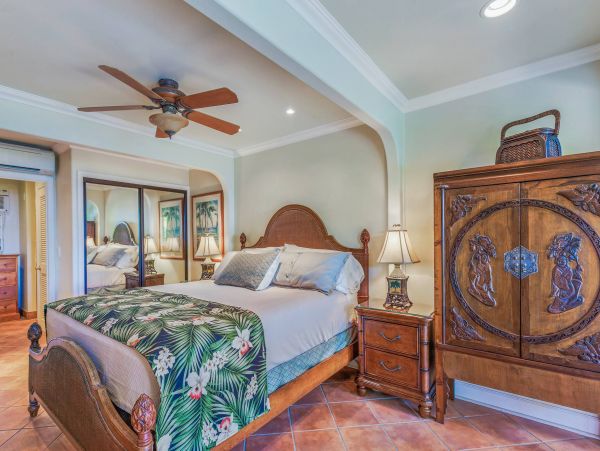 Lahaina Vacation Condo One Bedroom Ocean Views