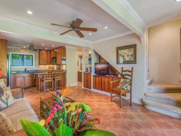 Lahaina Vacation Condo One Bedroom Ocean Views