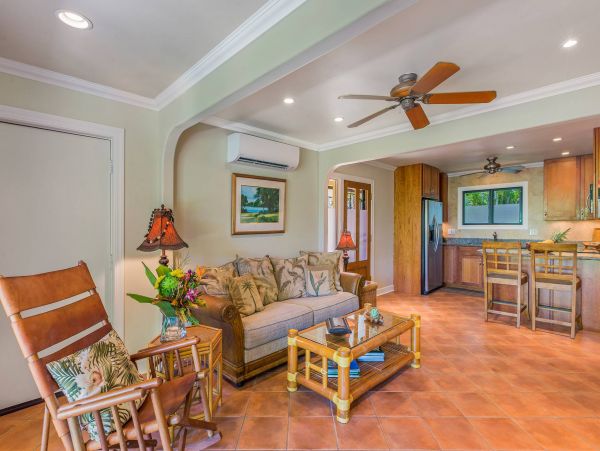 Lahaina Vacation Condo One Bedroom Ocean Views