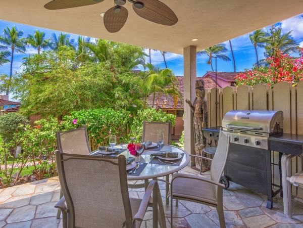 Lahaina Vacation Condo One Bedroom Ocean Views