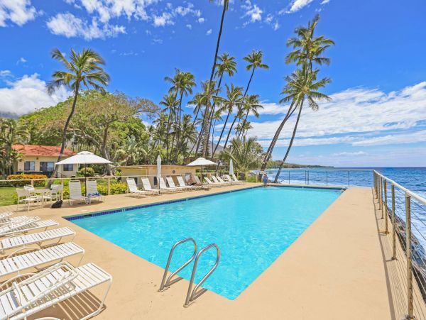 Lahaina Vacation Condo One Bedroom Ocean Views