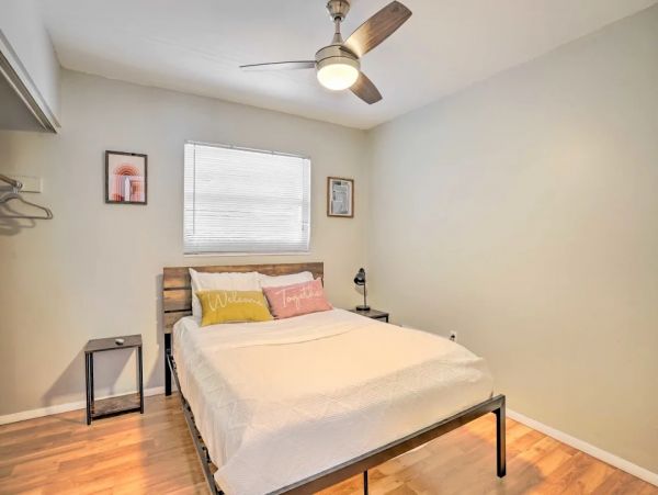 Naples 3 Bedroom Vacation Home Sleeps 6 Guests