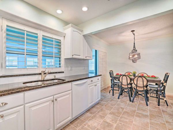 Charming 3 Bedroom Home in Naples Sleeps 7