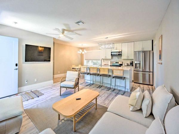 Three Bedroom Vacation Rental Just Minutes from the Beach in Naples