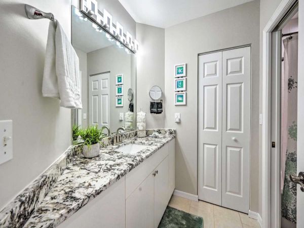 Naples Vacation Condo Three Bedroom Walk to Beach