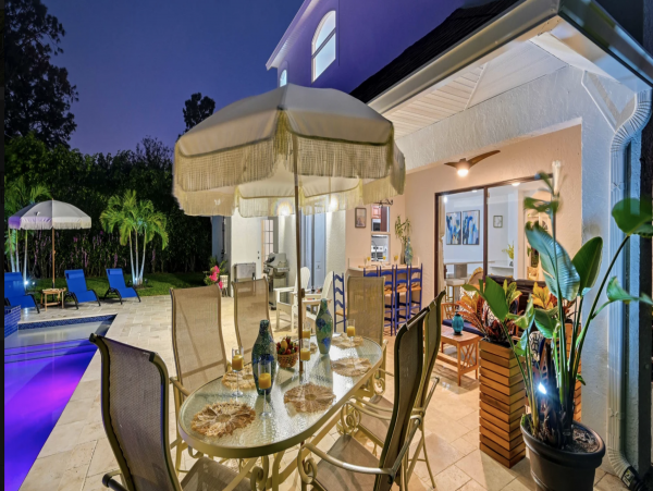Posh New Naples Vacation Home Wonderful Interior & Pool  Oasis