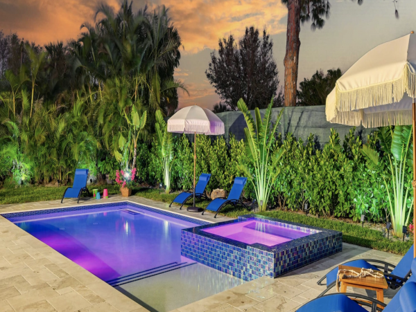 Posh New Naples Vacation Home Wonderful Interior & Pool  Oasis