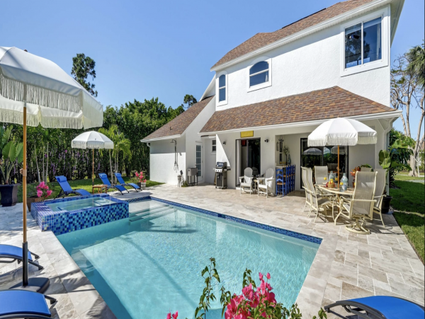 Posh New Naples Vacation Home Wonderful Interior & Pool  Oasis