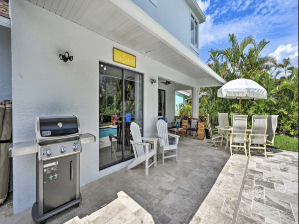 Posh New Naples Vacation Home Wonderful Interior & Pool  Oasis