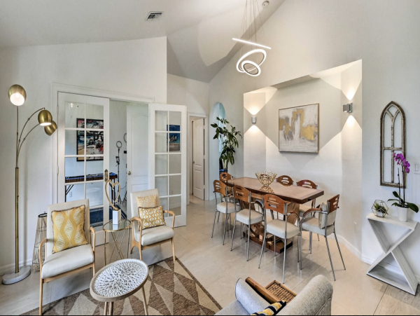 Posh New Naples Vacation Home Wonderful Interior & Pool  Oasis